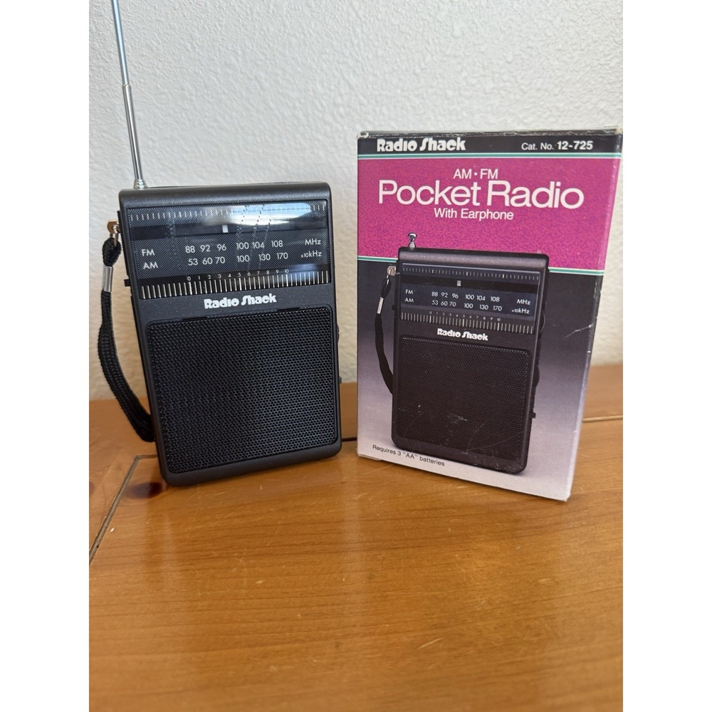 Vintage Radio Shack AM/FM Pocket Radio Works No Earphones‎
